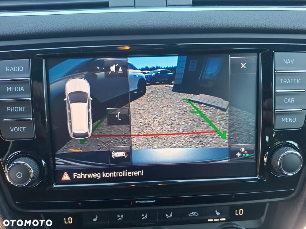 Skoda Octavia 2.0 TDI DSG RS - 31