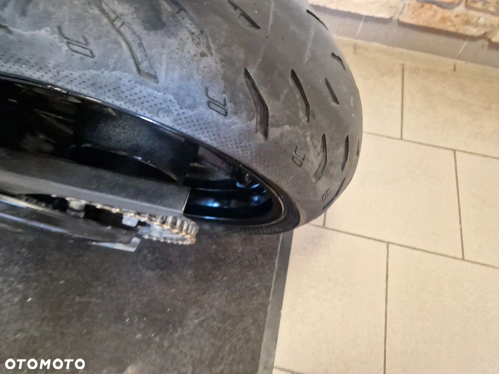 Yamaha FZ - 17