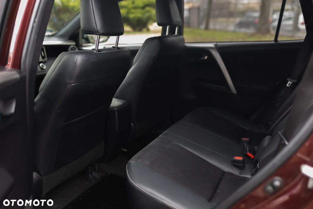 Toyota RAV4 2.0 D-4D Premium 4x2 - 13