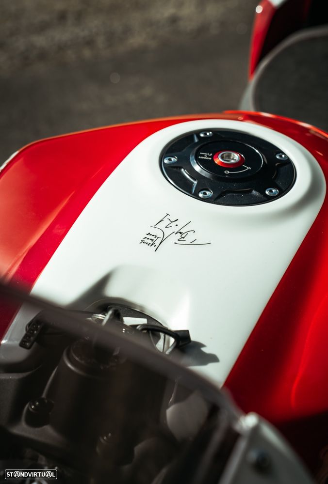 Ducati Panigale V2 Bayliss 20th Anniversary #59 - 15