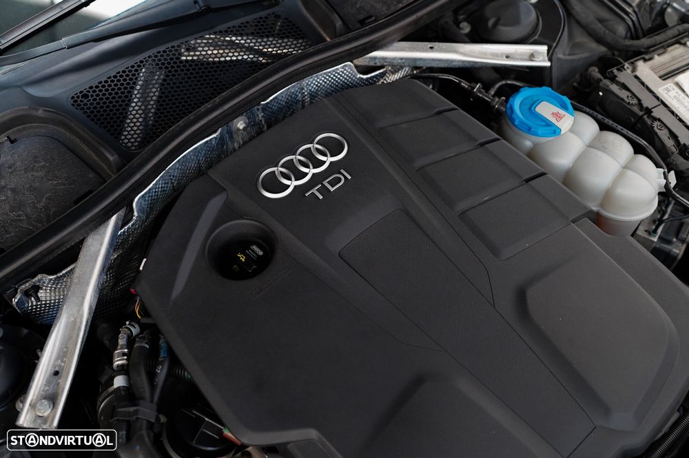 Audi A4 Avant 2.0 TDI S tronic - 32
