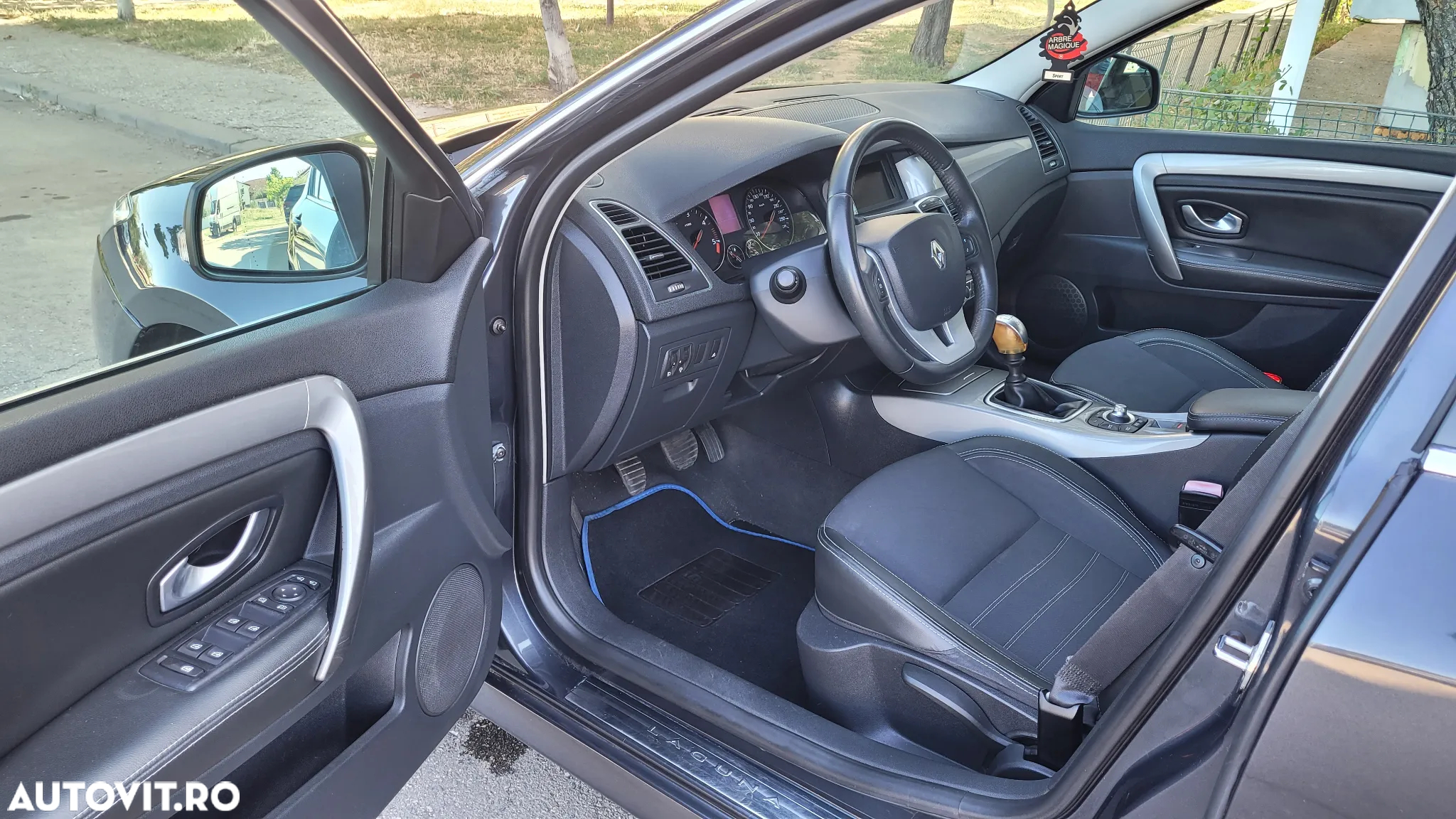Volkswagen Polo - 5