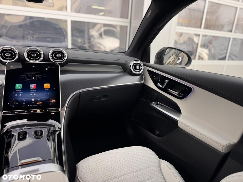 Mercedes-Benz GLC 220 d 4Matic 9G-TRONIC AMG Line Advanced - 17