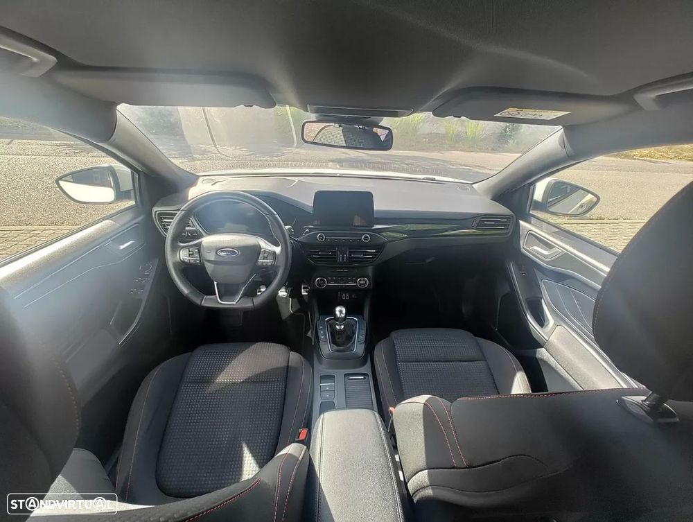 Ford Focus 1.0 EcoBoost MHEV ST-Line X - 7