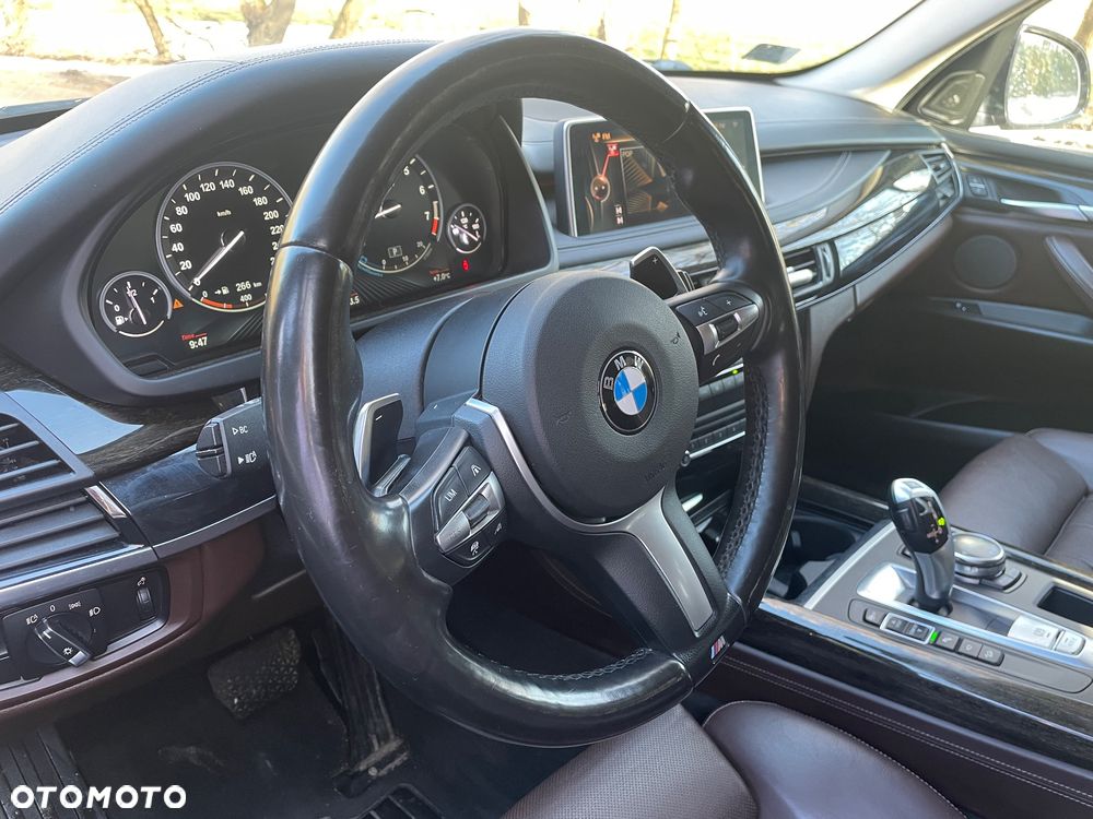 BMW X5 xDrive35i - 11