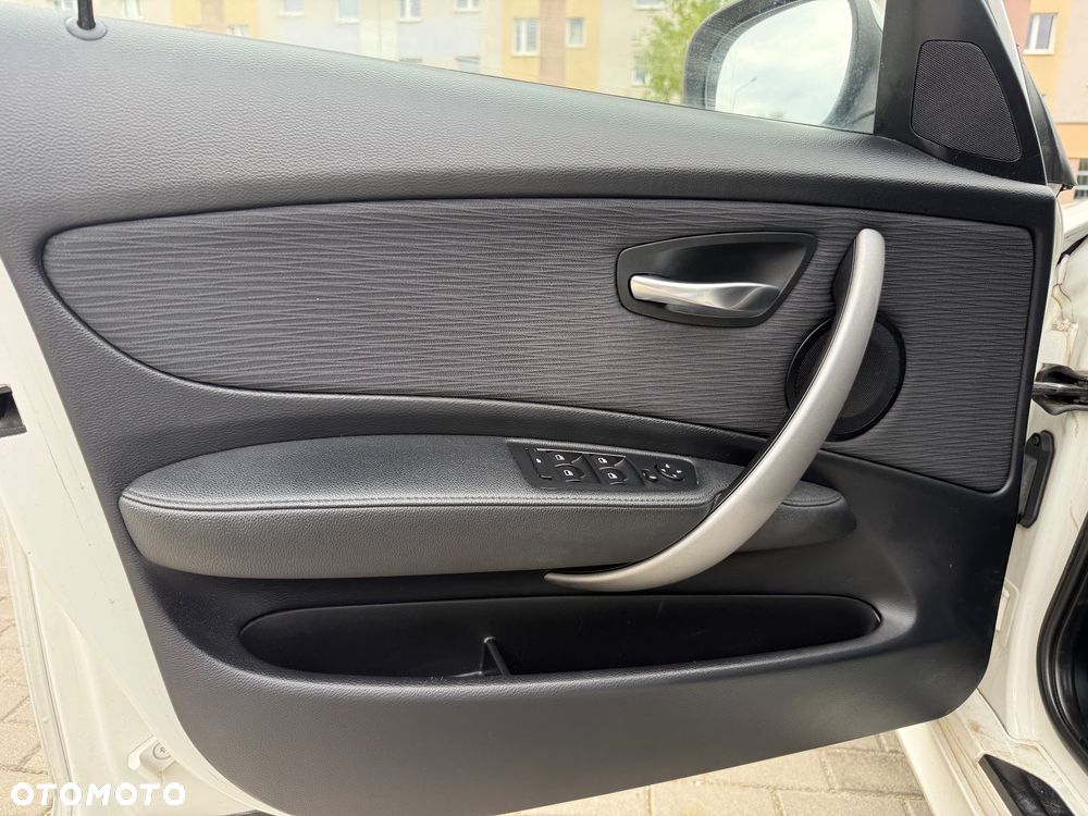 BMW Seria 1 118d - 14