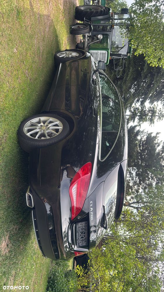 Mercedes-Benz CLA 200 d 7G-DCT - 12