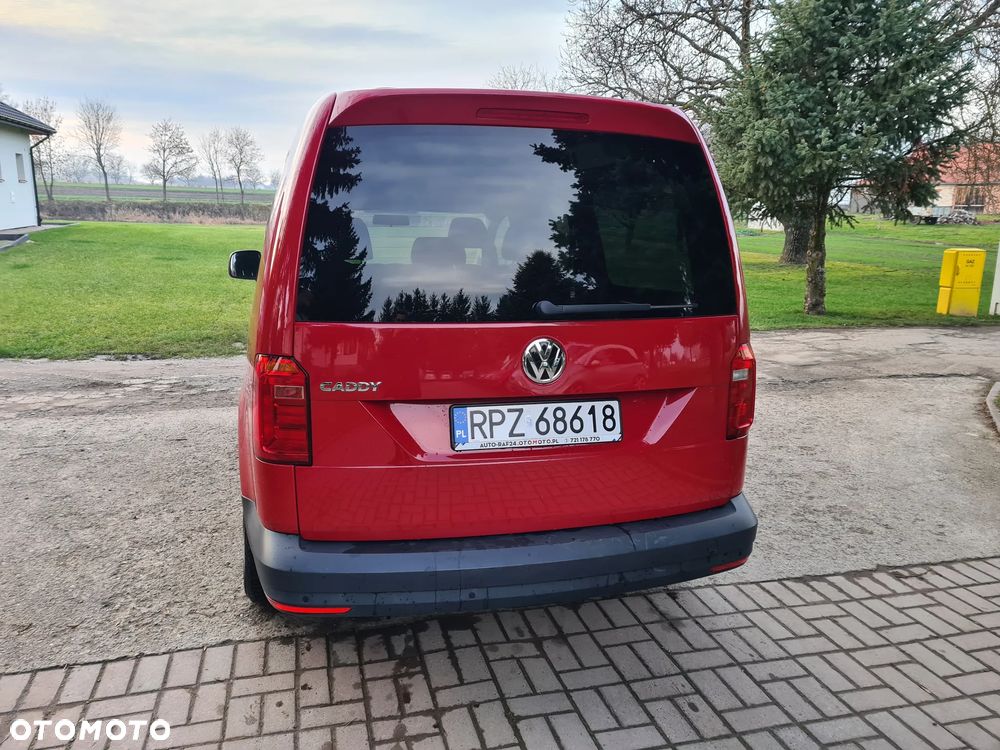 Volkswagen Caddy - 10