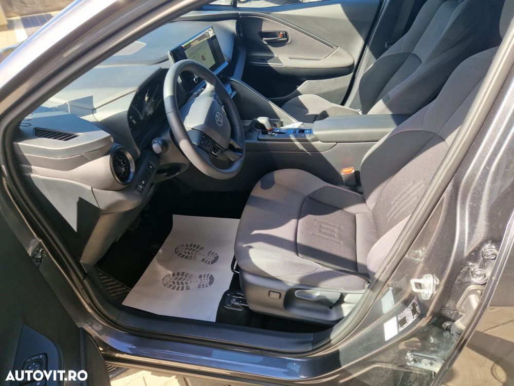 Toyota C-HR - 10