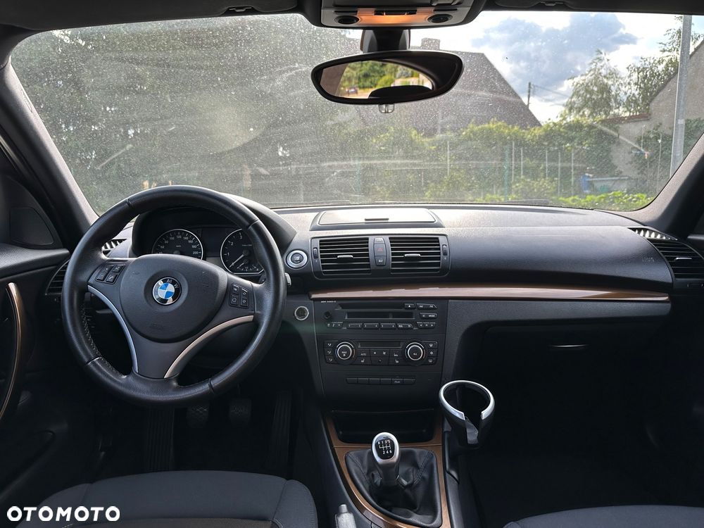 BMW Seria 1 - 27