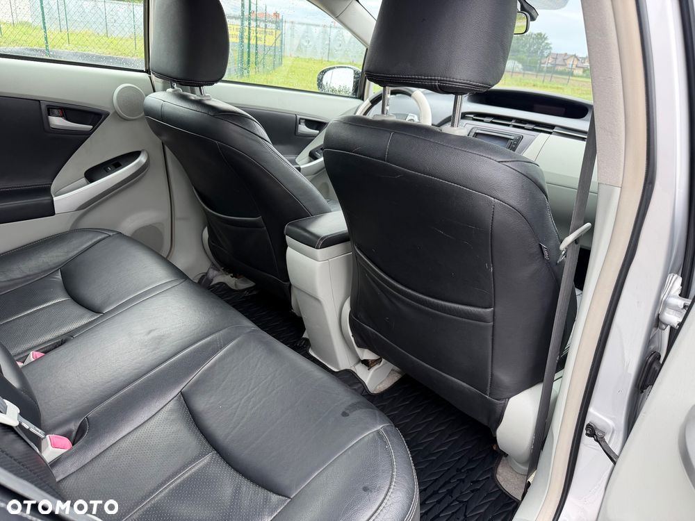 Toyota Prius 1.8 HSD Prestige - 21