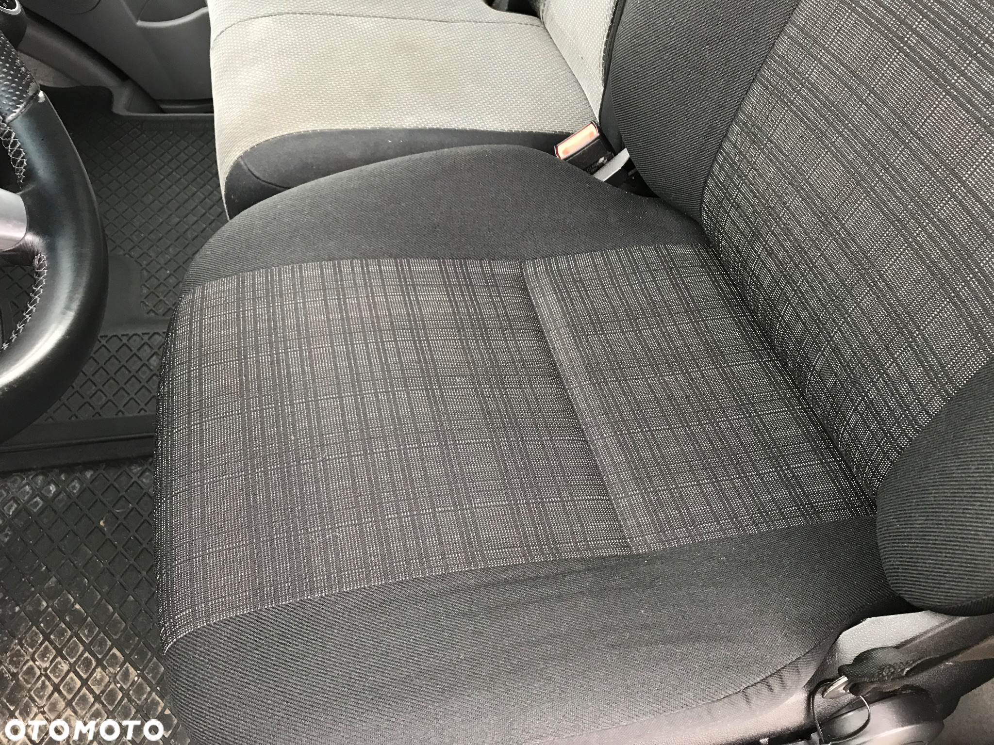 Mercedes-Benz Sprinter 319 - 6