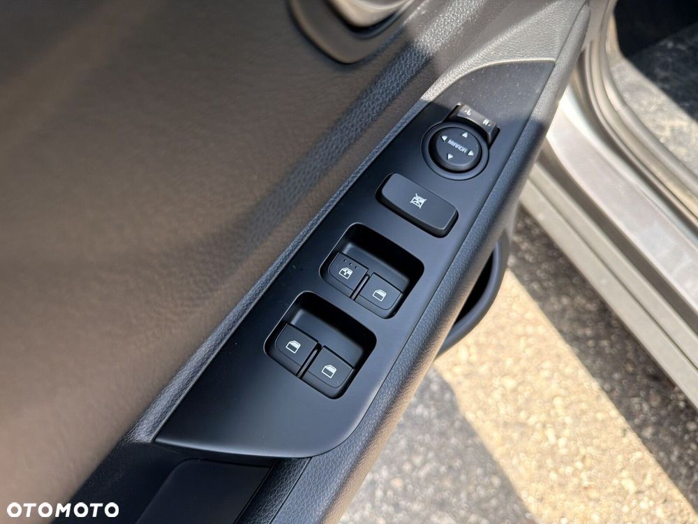 Kia Stonic - 20