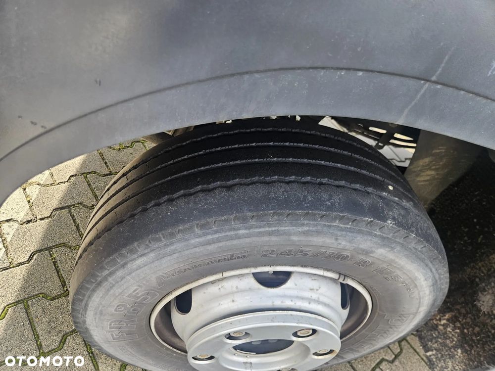 Mercedes-Benz 1223 - 9