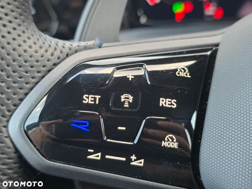 Volkswagen Golf 2.0 TSI 4Motion R Black Edition DSG - 35
