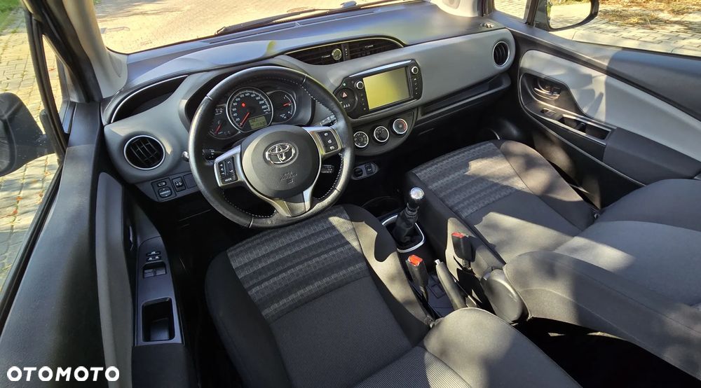 Toyota Yaris - 18