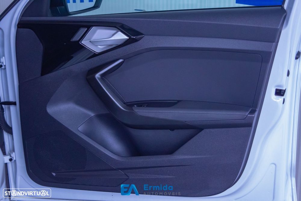 Audi A1 Sportback 25 TFSI S line - 36