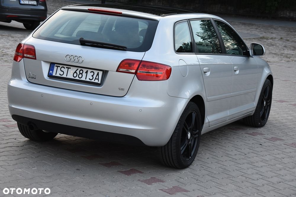 Audi A3 Sportback - 4