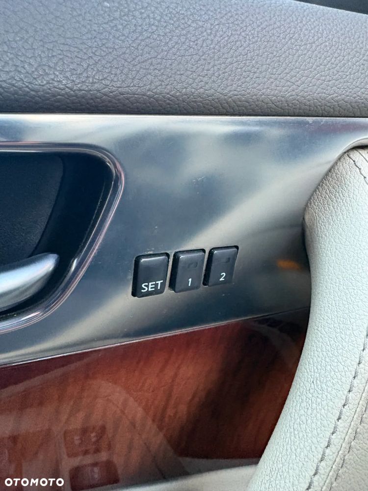 Infiniti FX FX30d GT Premium - 17