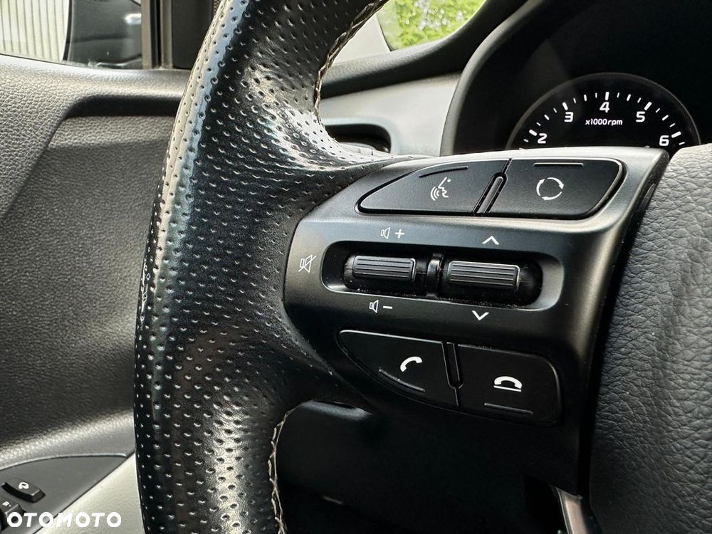 Kia Stonic 1.0 T-GDI L - 13