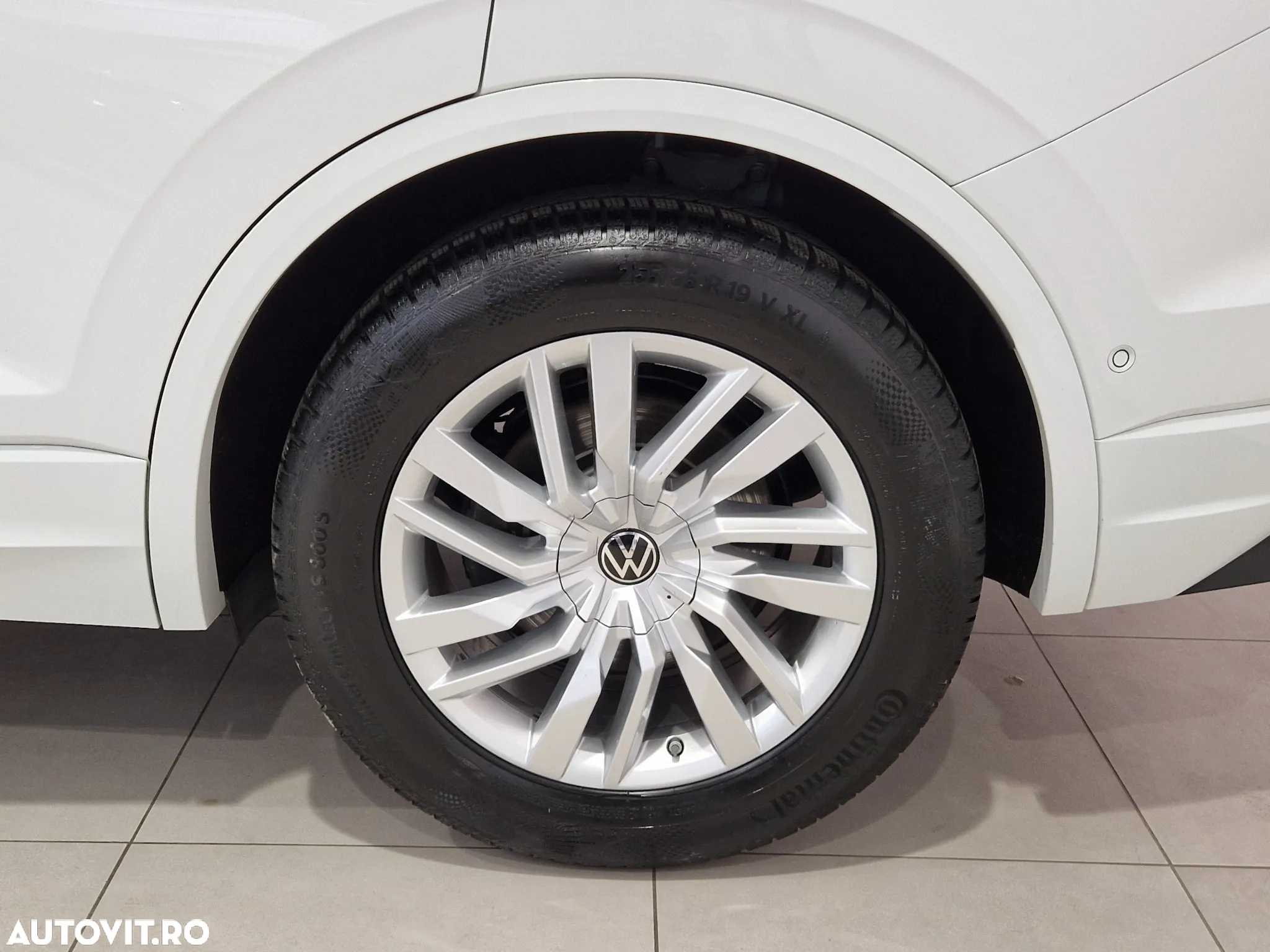 Volkswagen Touareg 3.0 V6 TDI 4Motion DPF Automatik R-Line - 10