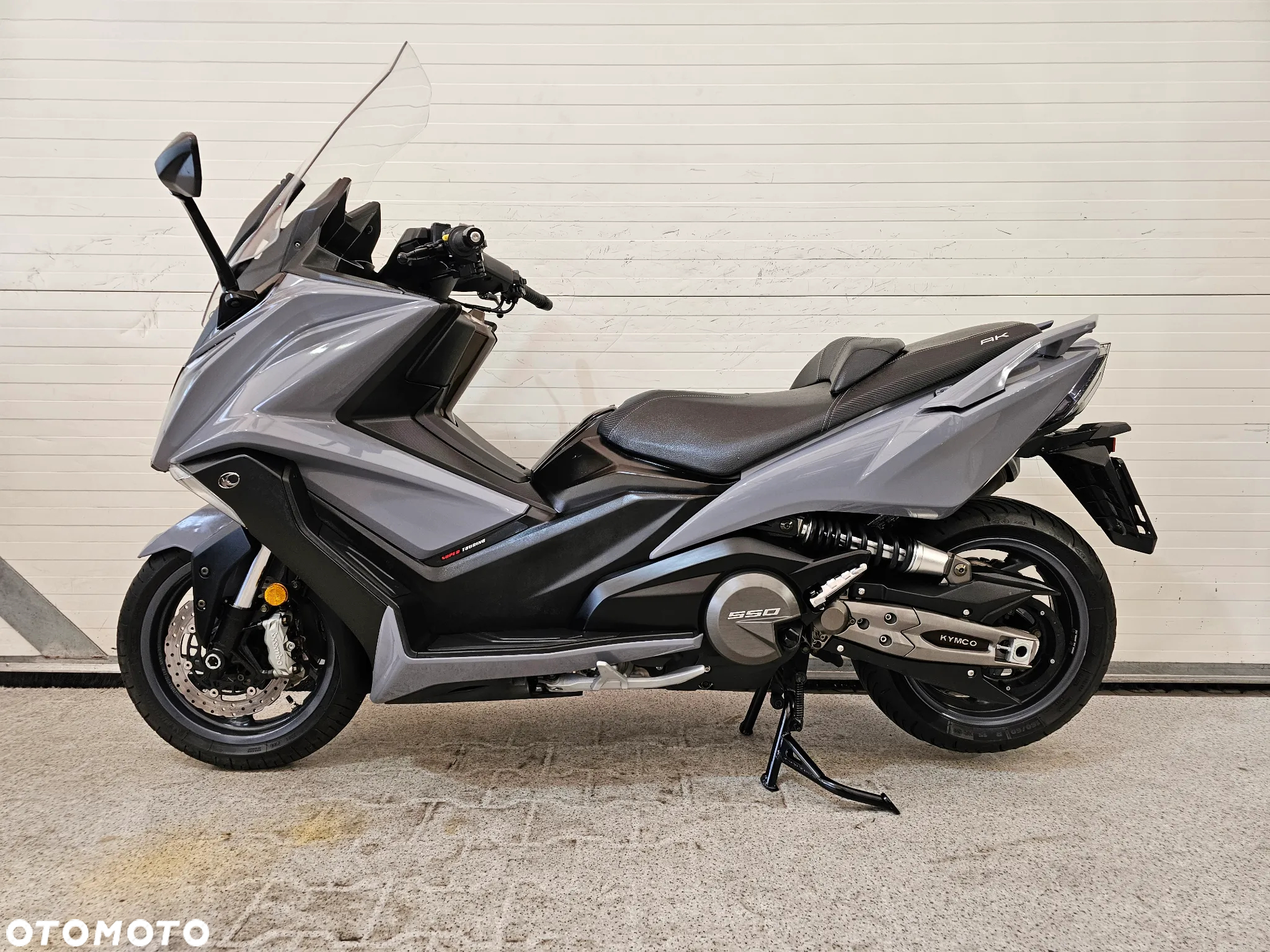 Kymco AK 550 - 6