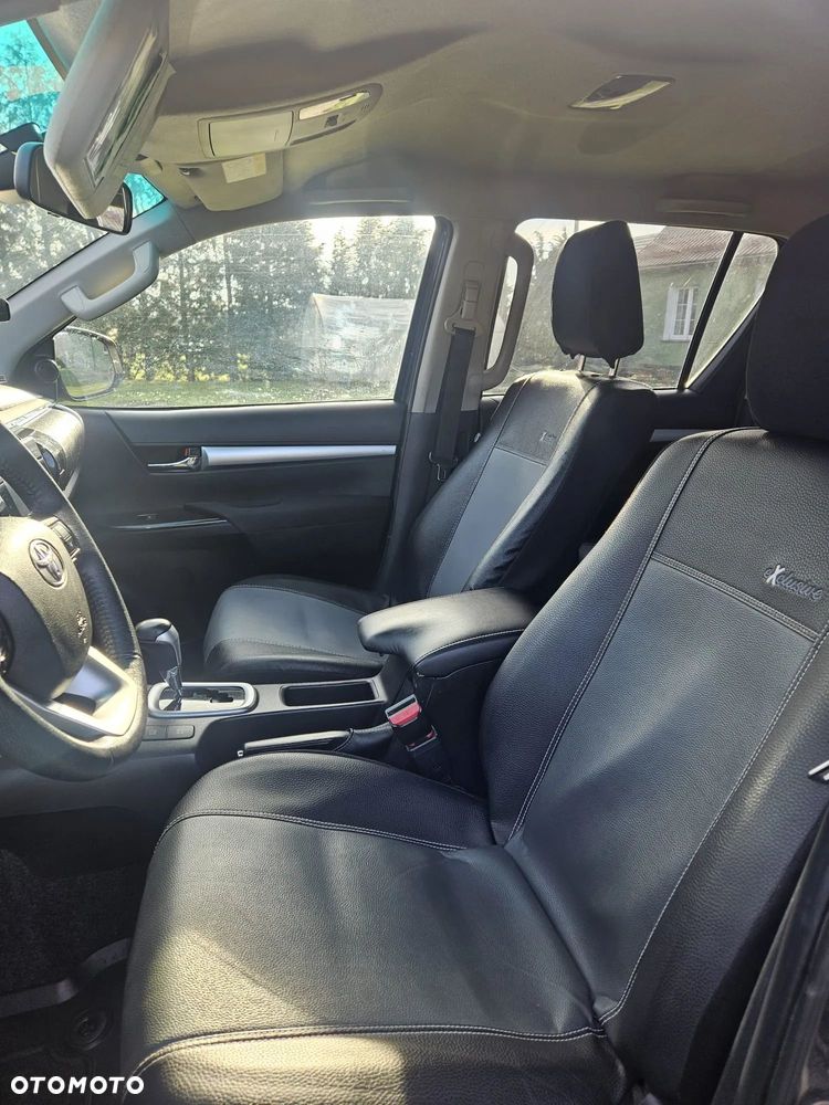 Toyota Hilux 2.4 D-4D Double Cab SR5 4x4 - 21