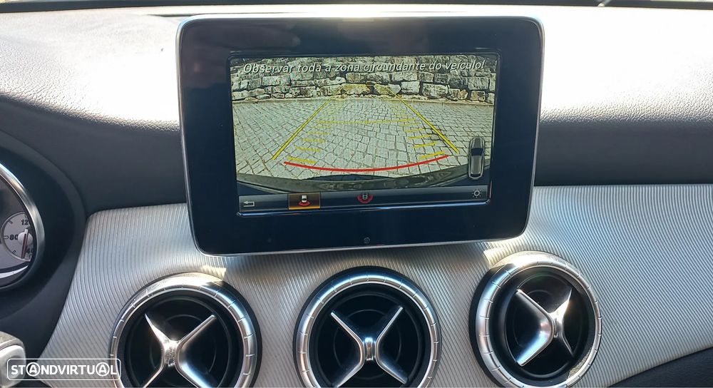 Mercedes-Benz CLA 200 d 7G-DCT Urban - 8