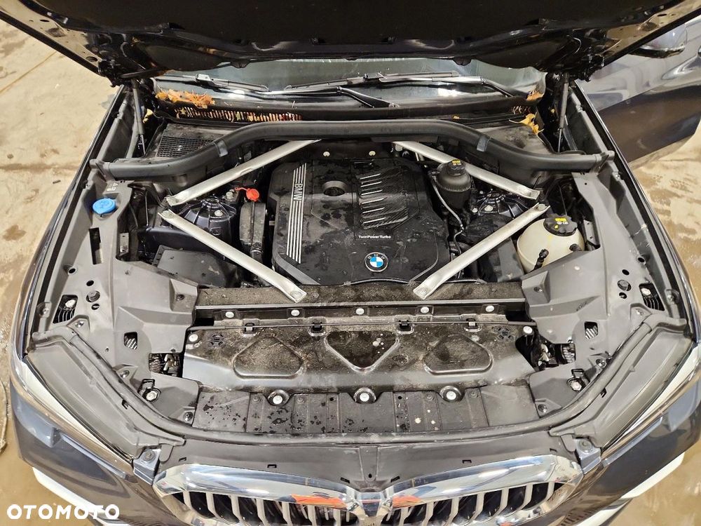 BMW X5 xDrive40i xLine - 11