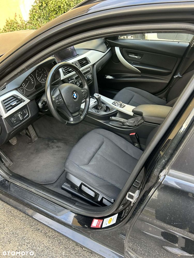 BMW Seria 3 318d - 7