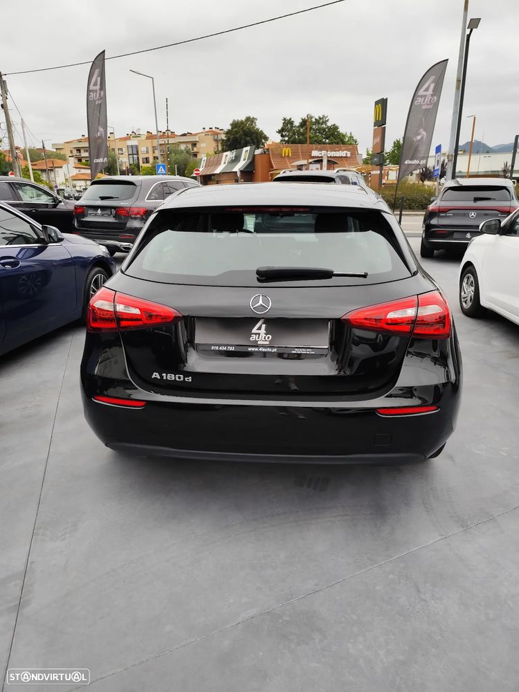 Mercedes-Benz A 180 d Edition 2020 - 4