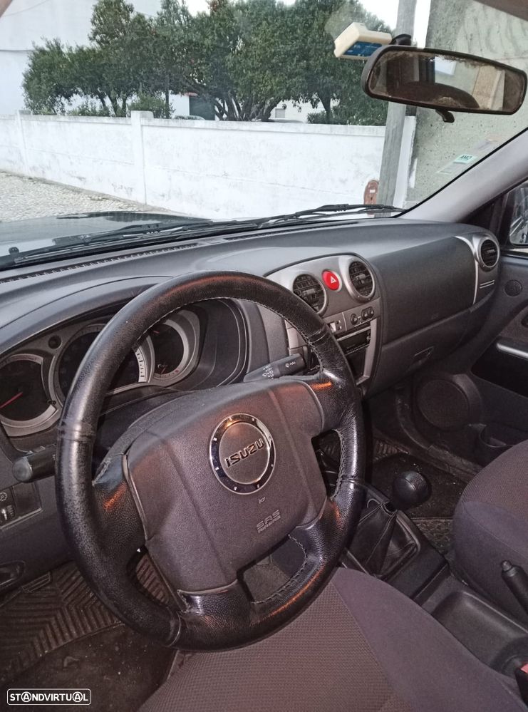 Isuzu D-Max 2.5 DTi CD 2WD L CM - 14