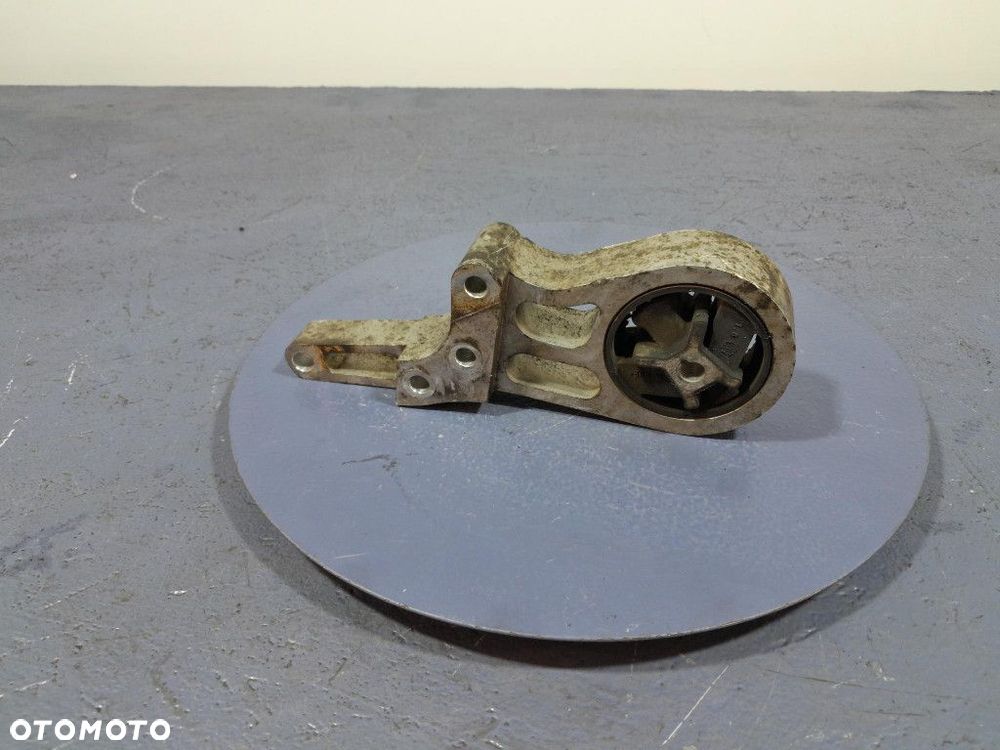 VOLVO V40 II 2.0 D3 D5204T6 150 KM PODUSZKA ŁAPA SILNIKA 31325048 - 3