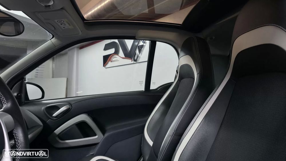 Smart ForTwo Coupé 1.0 mhd Pulse 71 Softouch - 15