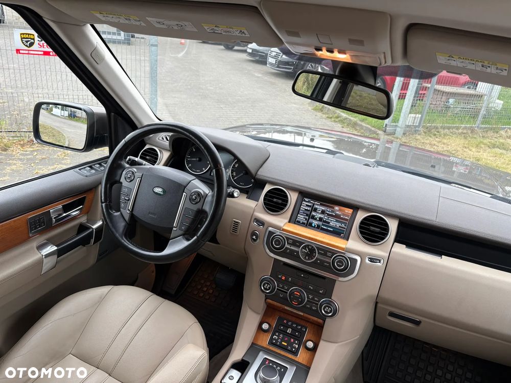 Land Rover Discovery IV 3.0 SD V6 HSE - 27