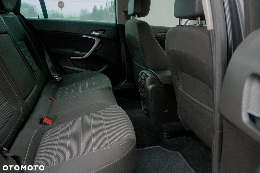 Opel Insignia 1.4 T Cosmo S&S - 38