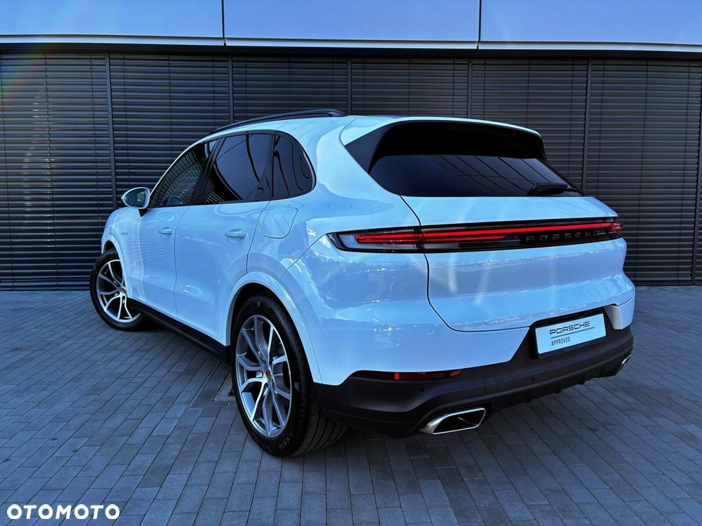 Porsche Cayenne - 4