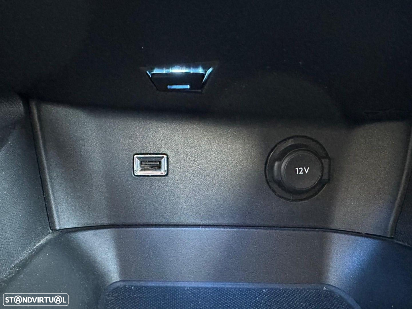 Peugeot 3008 1.5 BlueHDi Active - 29