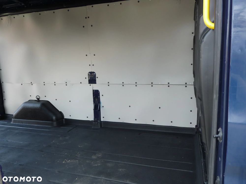 Ford Transit - 15