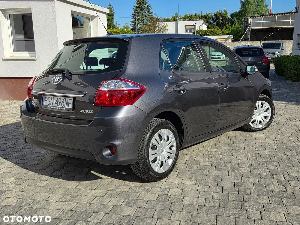 Toyota Auris 1.6 Valvematic Edition - 3