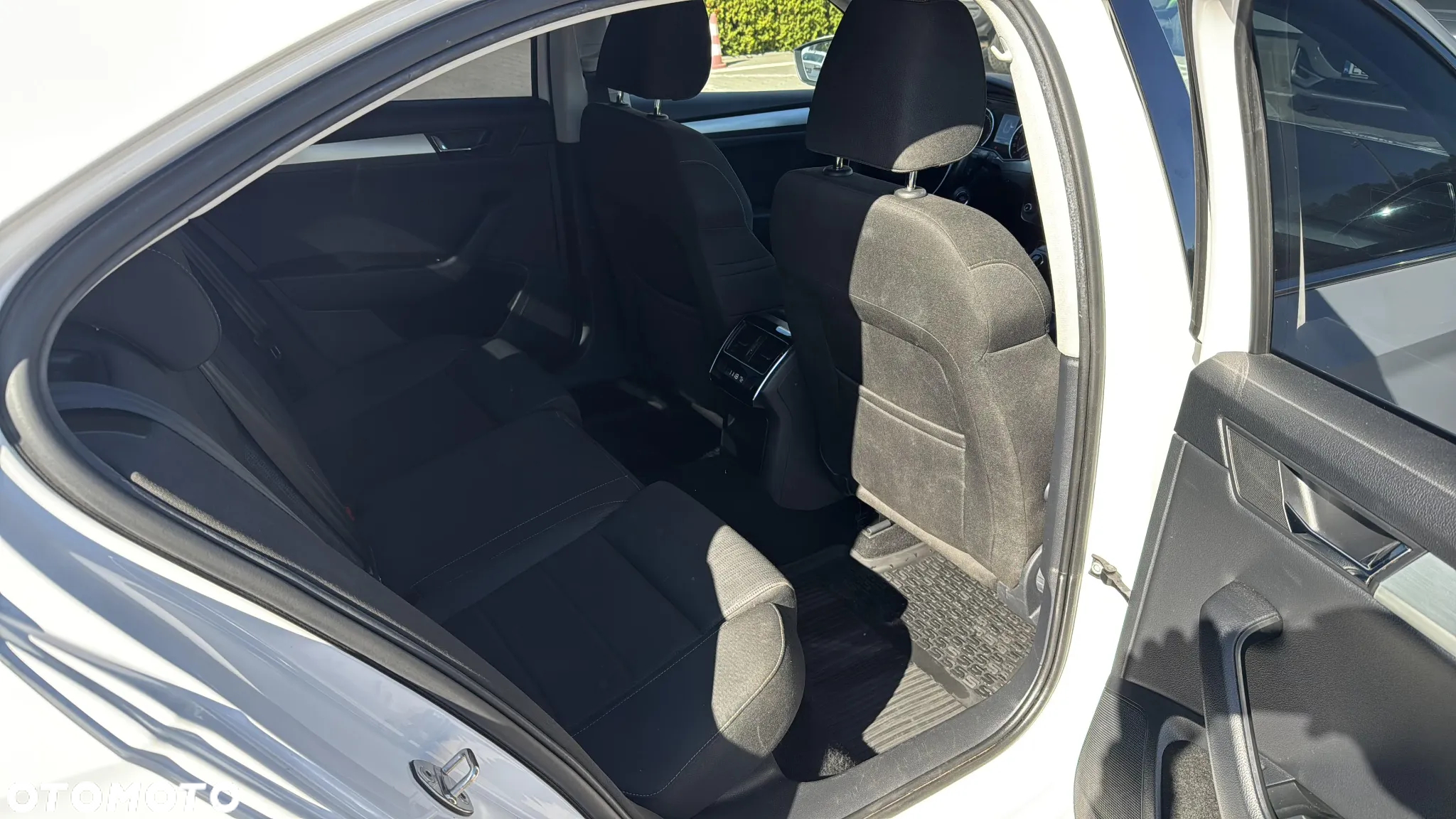 Skoda Superb 1.8 TSI Ambition - 29