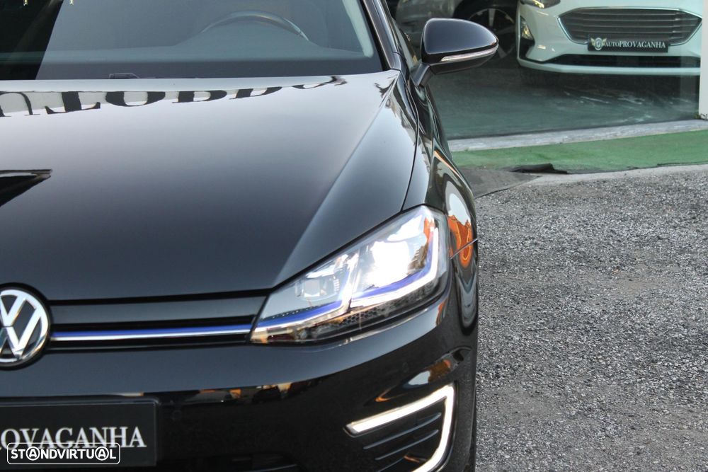 VW e-Golf AC/DC - 29