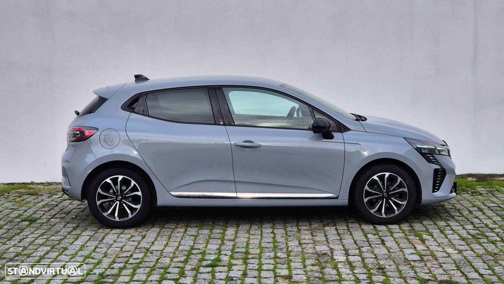 Renault Clio 1.0 TCe Techno Bi-Fuel - 4