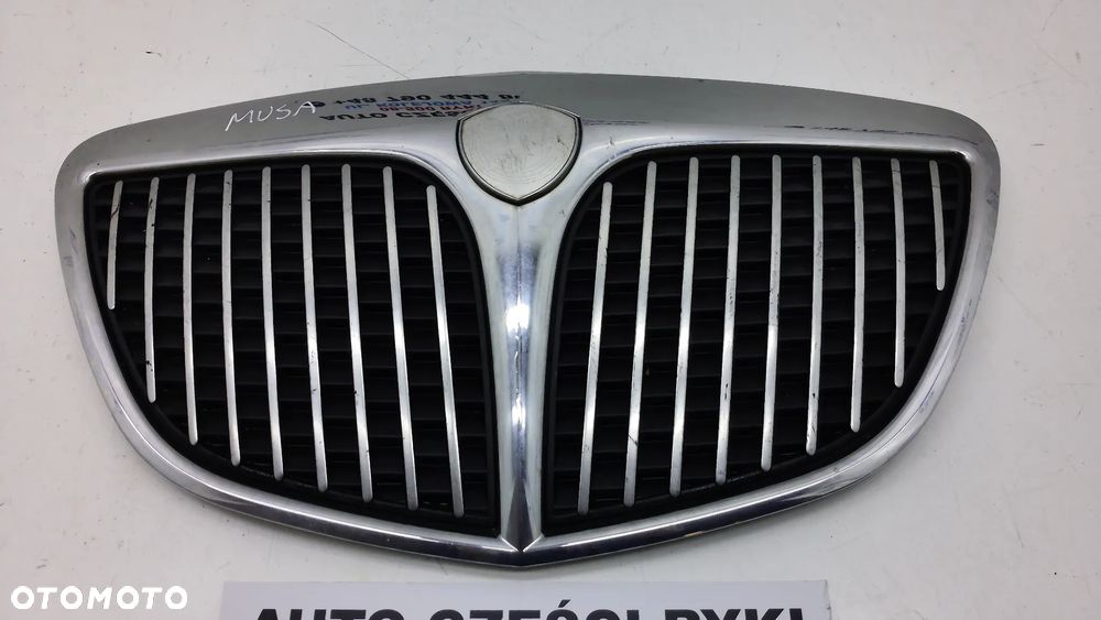 Lancia Musa Grill Atrapa - 2