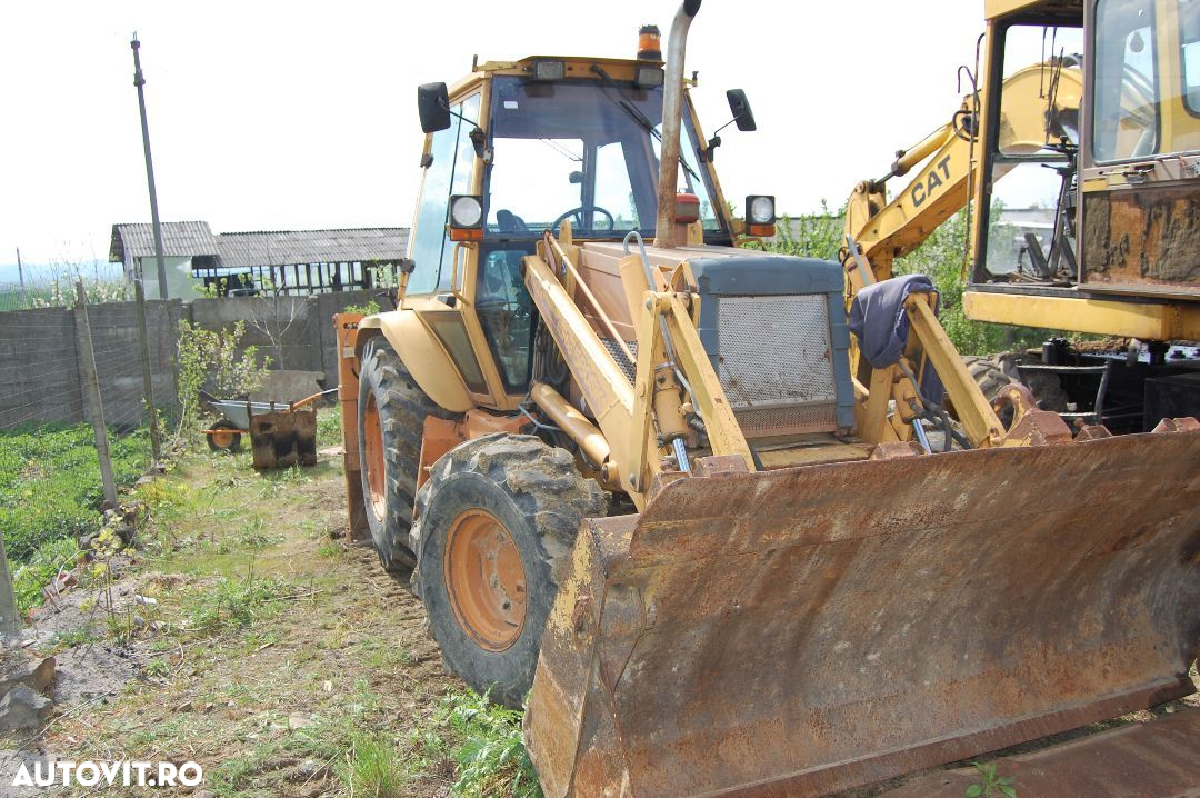 Dezmembrez CASE 580 SK - 2