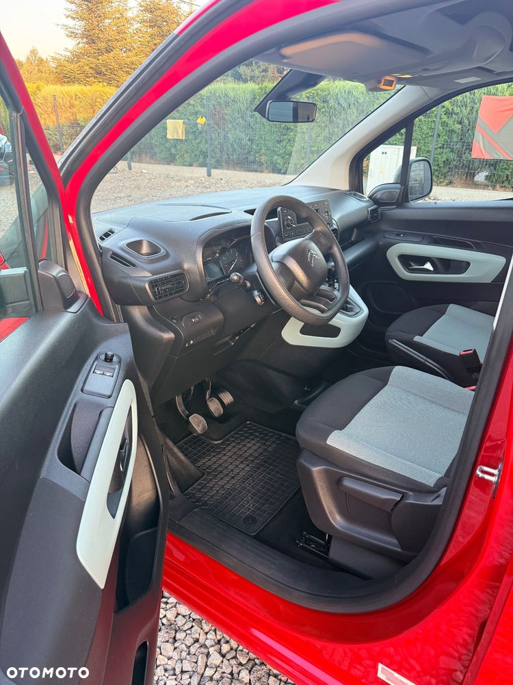 Citroën Berlingo XL 7-Sitzer PureTech 110 FEEL - 7