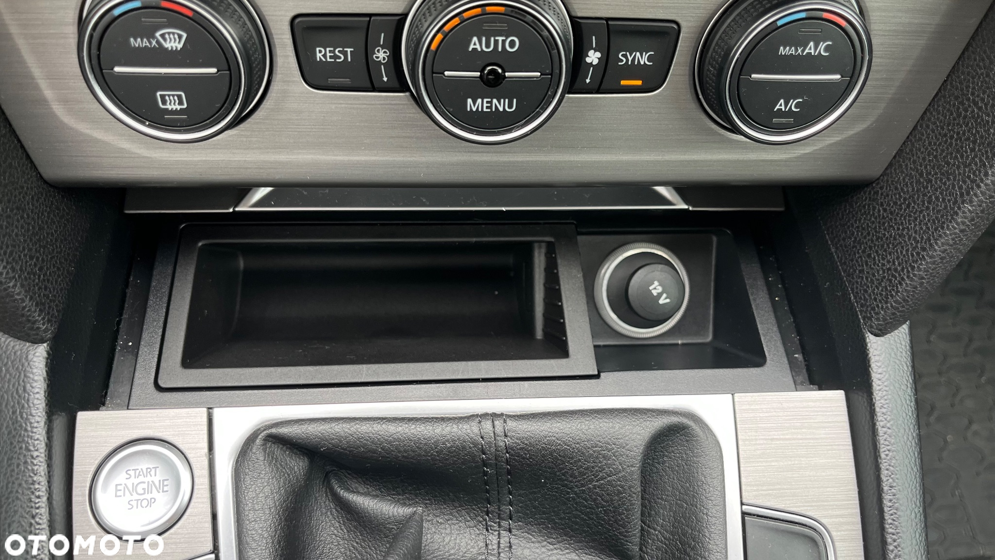 Volkswagen Passat 2.0 TDI SCR Comfortline - 29
