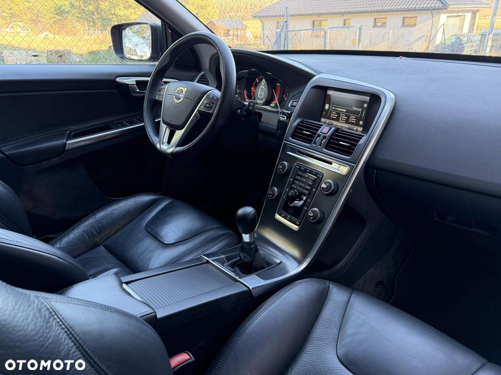 Volvo XC 60 D4 Edition Pro - 19