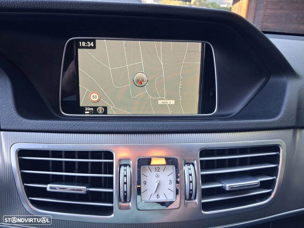 Mercedes-Benz E 250 BlueTEC Avantgarde Auto. - 16