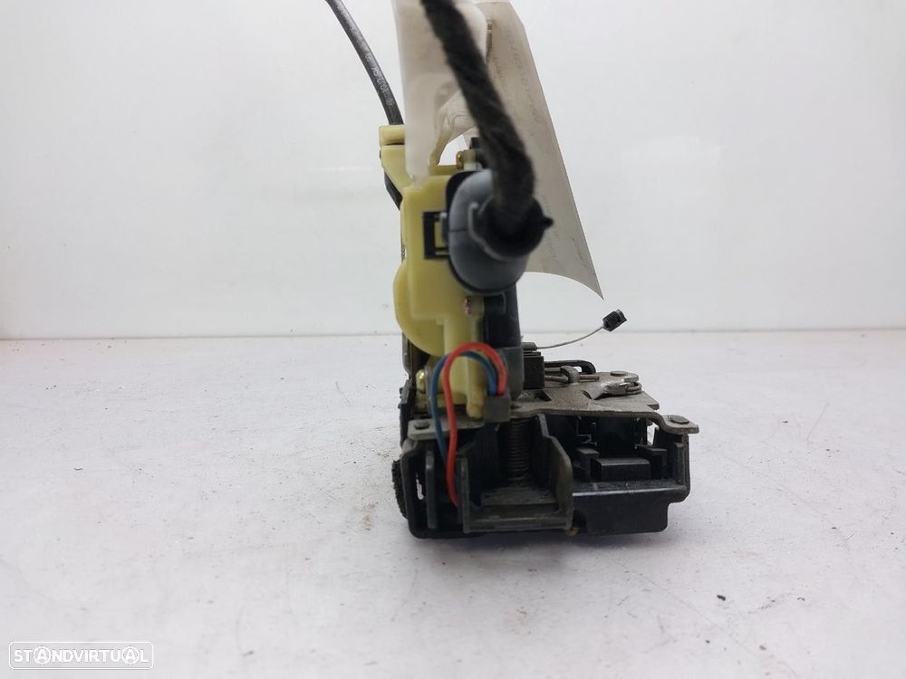 FECHADURA PORTA FRONTAL ESQUERDA VOLKSWAGEN POLO 2005 -3B1837015AM - 3